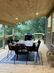 NEW Nolin Lake - Mammoth Cave area, Lake Front with Lake Access Lake Home - 4-Star