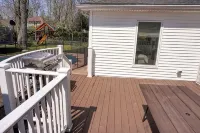 Luxurious, comfortable pool home in Buffalo, minutes from Niagara Falls - Boutique