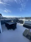 HOT TUB ON DECK, OCEAN VIEW, WALKING DISTANCE TO RESTAURANTS, BARS AND BOARDWALK - 4 stjerner
