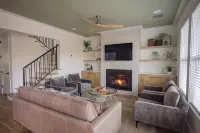 New Construction! 1 Block from Downtown