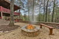 Rustic Cabin with Long Range Mountain Views - Hot Tub - Fire Pit - Mountain View