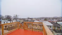 Lux Stay near Patterson Park, John Hopkins, & Stadiums! Family & Pet-Friendly. - บังกะโล