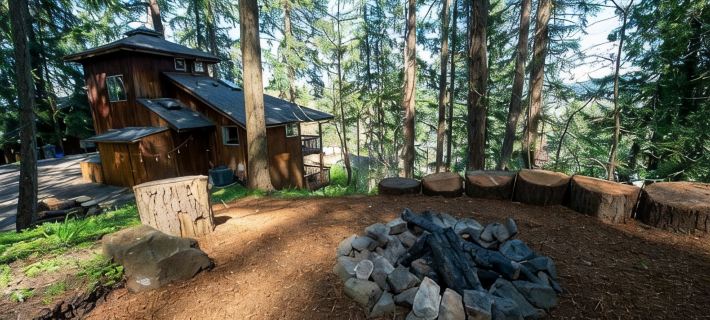 Tranquil Forested Cabin with Sauna, Home Gym, & AC Ξενοδοχεία στην πόλη Eugene