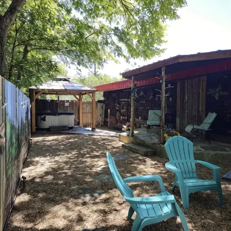 A unique cabin, comfortable with private hot tub!