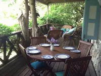 Romantic Tropical Hideaway - Birds & Bees Cottage - 3성급