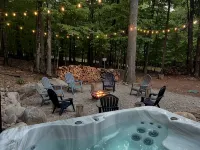Family Lodge with Hot Tub, AC, Minutes to Lake Placid and Hiking, Pet Friendly Hotels in Jay