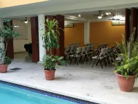 Hotel Windsor Plaza - Pools
