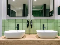 Colo Colo Hostel - Single Private Beds Hoteles en San Sebastián