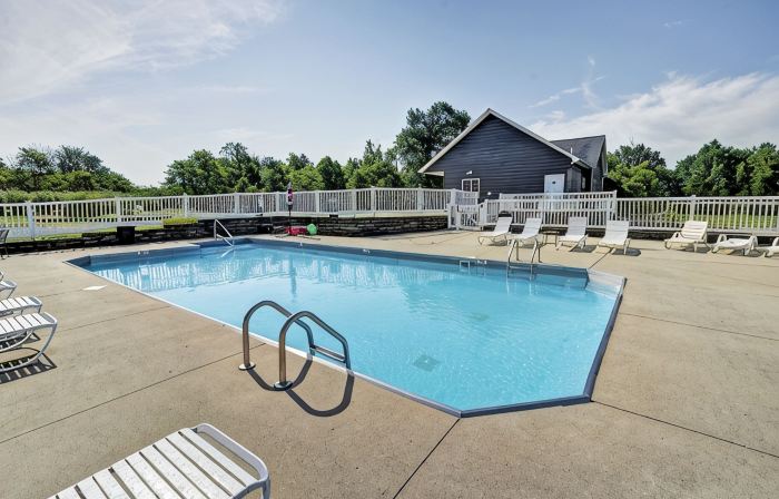 Cozy KY Escape with Hot Tub Near the Bourbon Trail