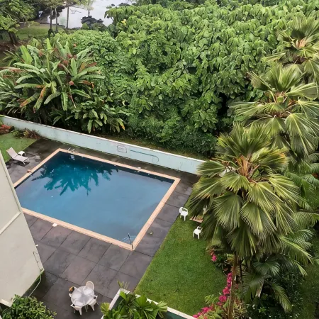Epic Oceanfront Penthouse with Best Views in Hilo!