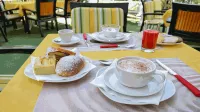 Hotel Ville de Paris - Breakfast