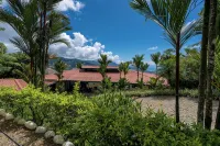 Stunning Ocean View-Rainforest Villa. Concierge, Breakfast/Housekeeping M-F.