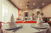 Hotel Grand - sarapan