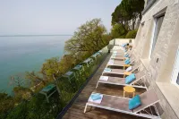 Hotel Riviera & Maximilian's - Ocean View