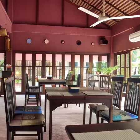 Chiangmai Royal Creek Hotel
