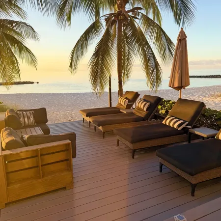 Directly on Beach! White Sand Turquoise Water at Your Doorstep-304 Blues Point