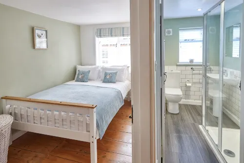 Host & Stay | Dolphin Cottage 1736 -  Ferienhäuser