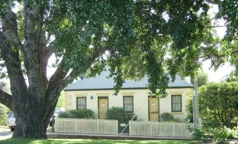 Bridge Cottage Sargeants & Armoury Cottages 1823 - Housity