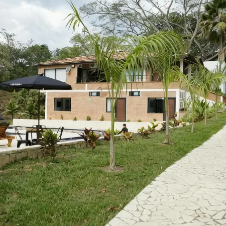 Tres Lagos Finca Hotel
