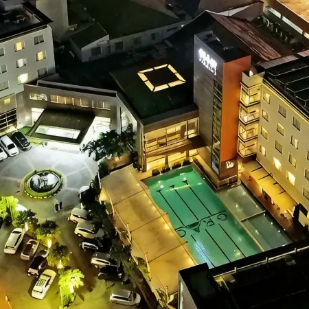 Grage Grand Business Hotel Cirebon