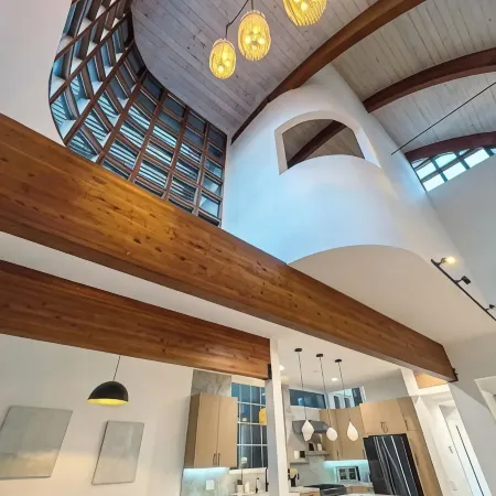 Newly Remodeled Luxury Waterfront Home on Venice Canal with Jacuzzi
