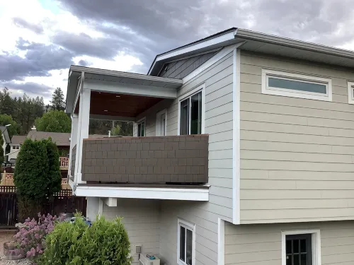 Fully appointed 2 bedroom carriage house in beautiful Penticton! Winter Rates! - Homestays