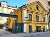 Lilla Brunn Hotels near Ropsten