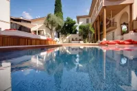 Puding Hotel - Rooftop Pools