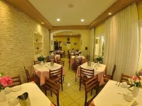 Hotel Bretagne Hotels near Ntougkla Square