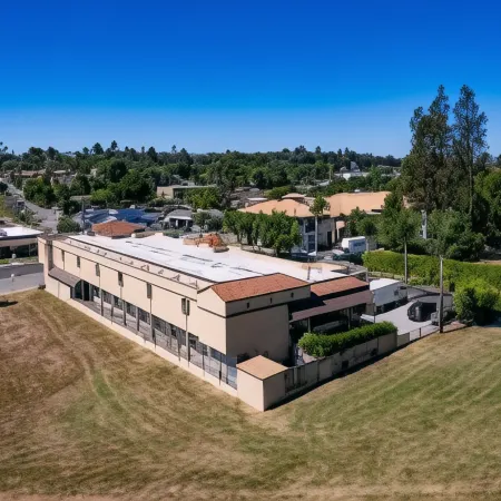Econo Lodge Inn & Suites Fallbrook Downtown Отели в г. Фоллбрук