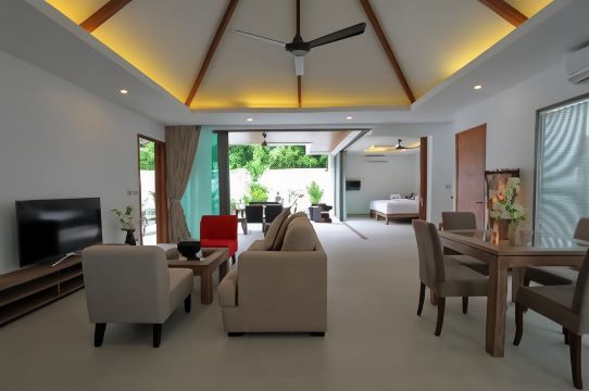 Ya Nui Beach Villas