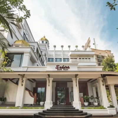 Sahira Butik Hotel Paledang Hotels near Mall BTM Bogor