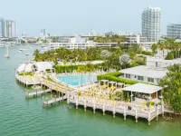 Standard Spa, Miami Beach Hotels near 1111