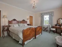 West Longridge Manor B&B - 5-Star