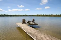 Brower Cottage - Lakefront Secluded Wooded Lot on Hutchins Lake Near Saugatuck - 3-Star