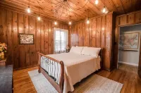 Sunset Porch-Sittin' Golf View, 4 bed, Bourbon Trail, Basement Bar/GameRm - บูติค