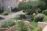 <- Direct on This Beach, Bright; Sea View. T 42m2 + Terrace + Wifi Garage - Wifi