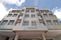 The Studio 87 Residences - Condos