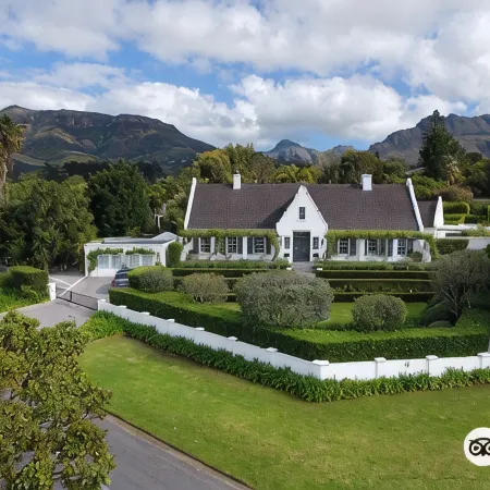 14 on Klein Constantia Отели рядом с достопримечательностью «Грут Константия»