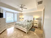 A few steps from the door and you're on Grace Bay Beach! - Badekar