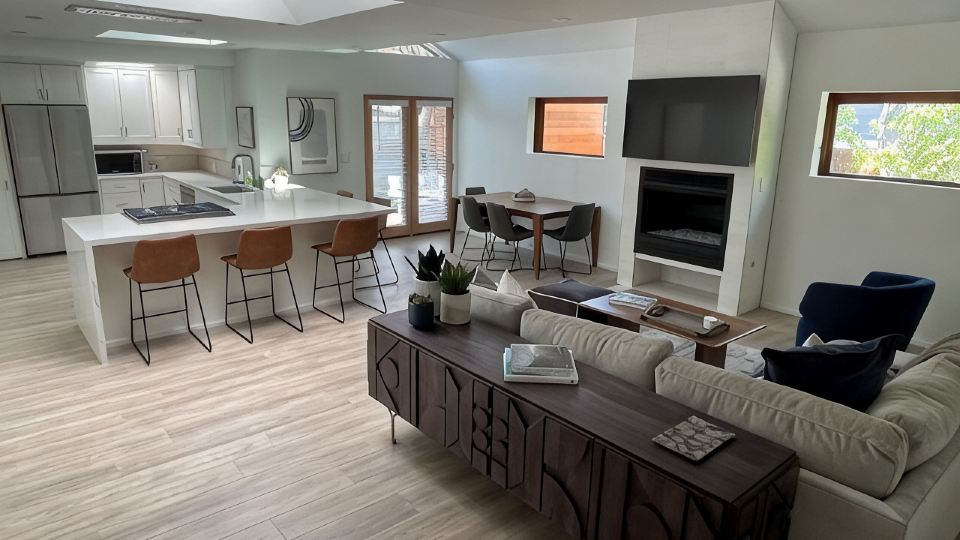 Beautiful 2 Bedroom Home in Santa Monica