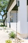 Luxury Bungalow 2 Miles to Gruene Hall, 10 Miles to Whitewater Amphitheater - Boutique
