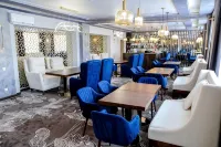 Aura Hotel - بار