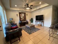 BestStays@Sapphire- a Duplex Near Hospitals large groups ok.TVs in all rooms - Homestays