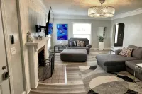 New Remodel! Arcade Games, Png Png, Skee Ball, Access to Pool. WE Have IT All! - Wifi