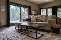 Hidden Retreat on 30 Wooded Acres 5 Miles to Town - 4-Star
