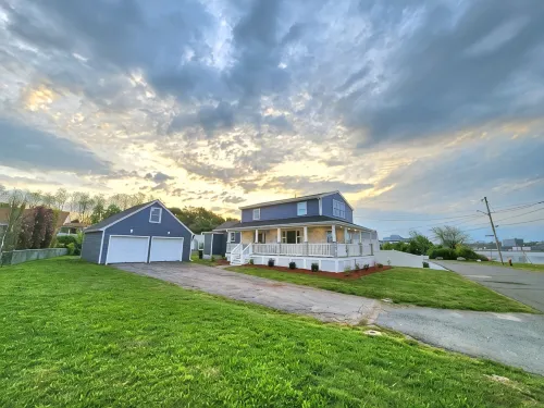 Beachfront w/ Hot Tub, Sauna, Pool, Fire pits, Grill & Panoramic Views - Beach