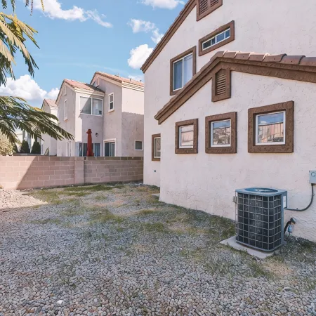 Spacious, Quiet Home in Gated Community, Family Friendly, King Bed, 3 Parkings