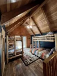 Abundant Acres Retreat 5 minutes from first chair on Beech Mountain, sleeps 9