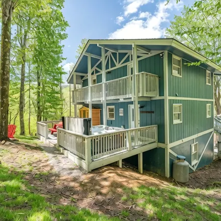 Huge House in Amazing Beech Mountain with Game Room, Hot Tub, Sauna, & Fire Pit!